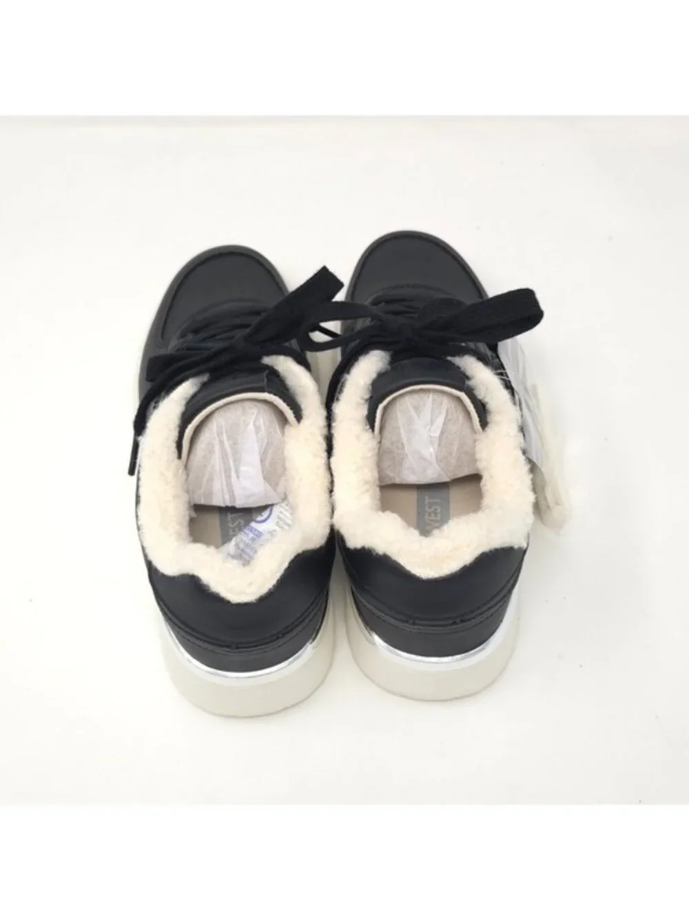 Nine West Black Platform Sneakers with Cream Lined Collar 7M